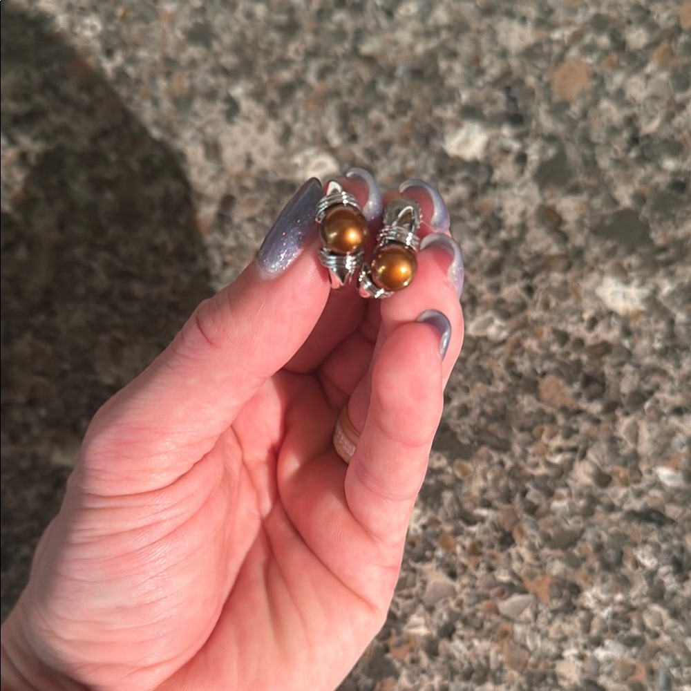 Elegant Silver and chocolate pearl Earrings